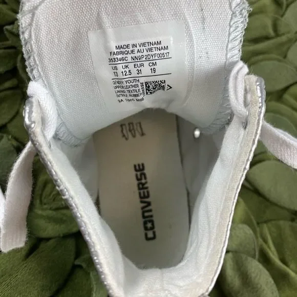 Converse Silver Bedazzled Girl’s Converse High Tops Leather Shoes Size Youth 13 - Picture 6 of 8